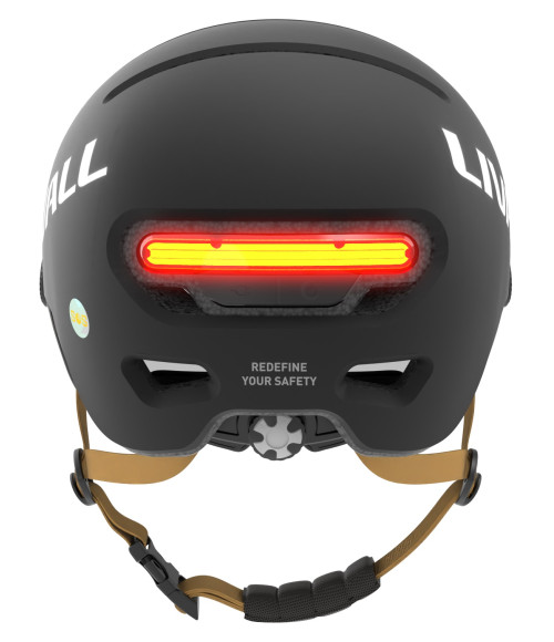 Kask ze światłem STOP