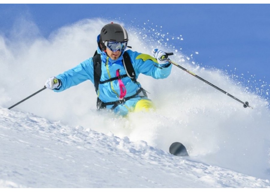 Jak dbać o kask narciarski?
